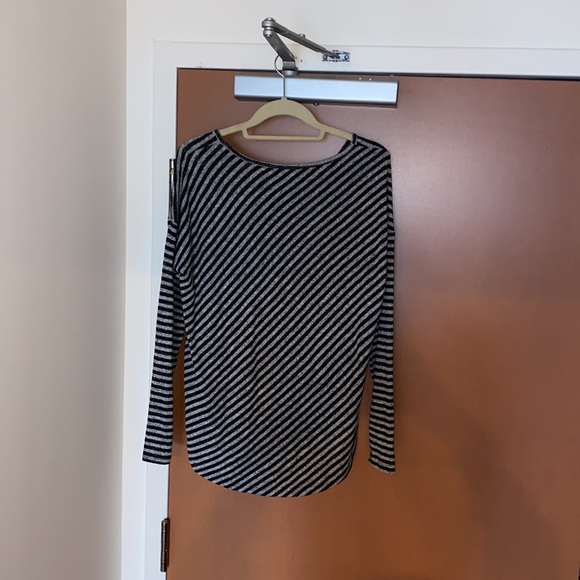 Elliott Lauren striped long sleeve pullover top size large like new - Picture 8 of 11